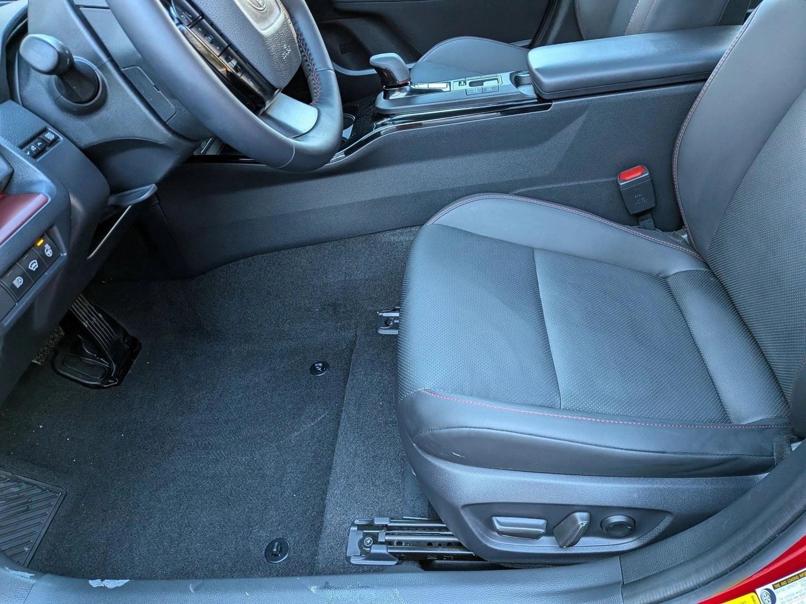 2024 TOYOTA PRIUS PRIME (PHEV) - Image 15