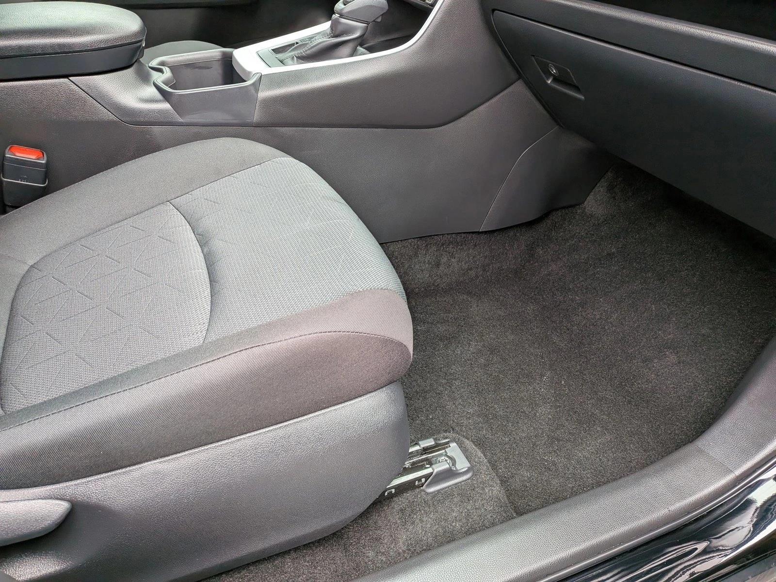 2025 TOYOTA RAV4 - Image 15