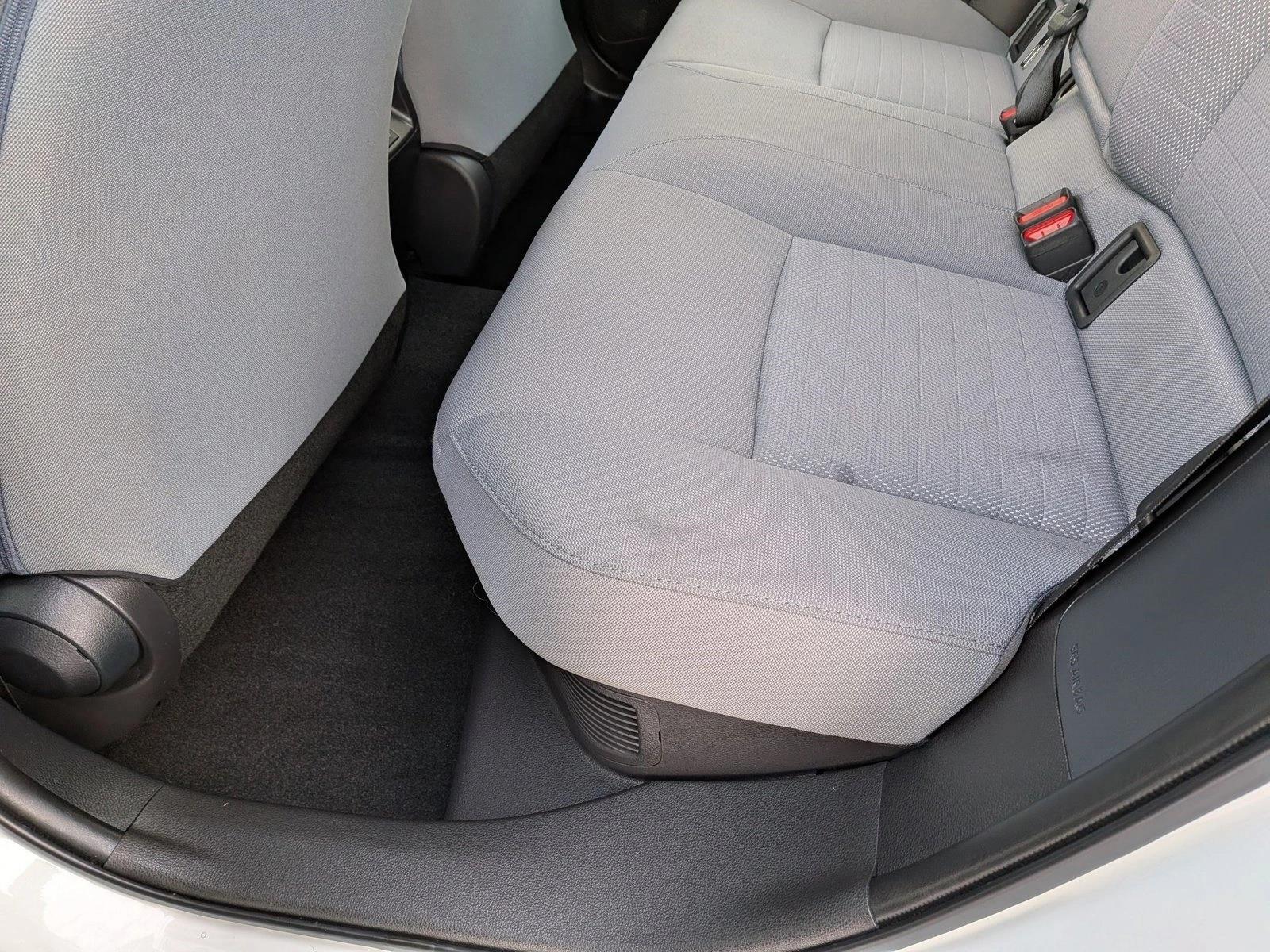 2025 TOYOTA COROLLA - Image 17