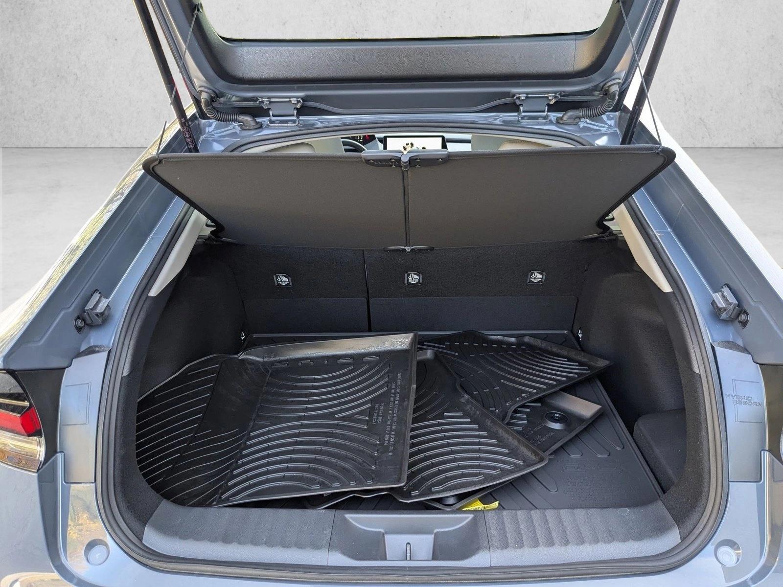 2025 TOYOTA PRIUS - Image 7