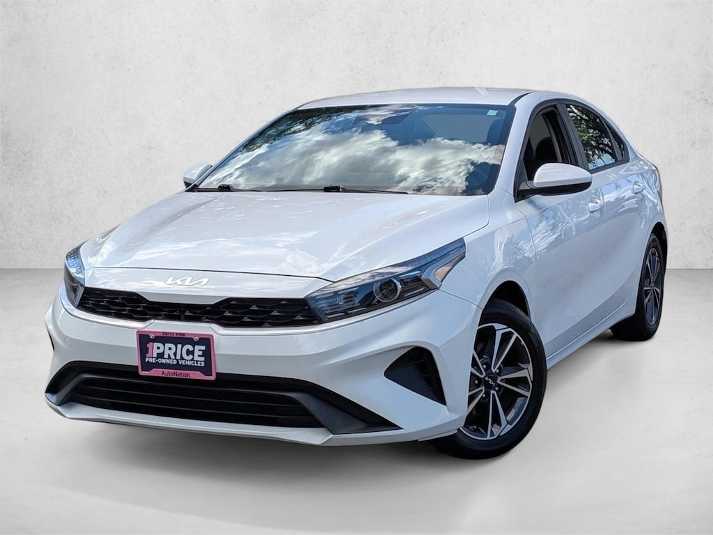 Used 2024 Kia Forte LXS Sedan