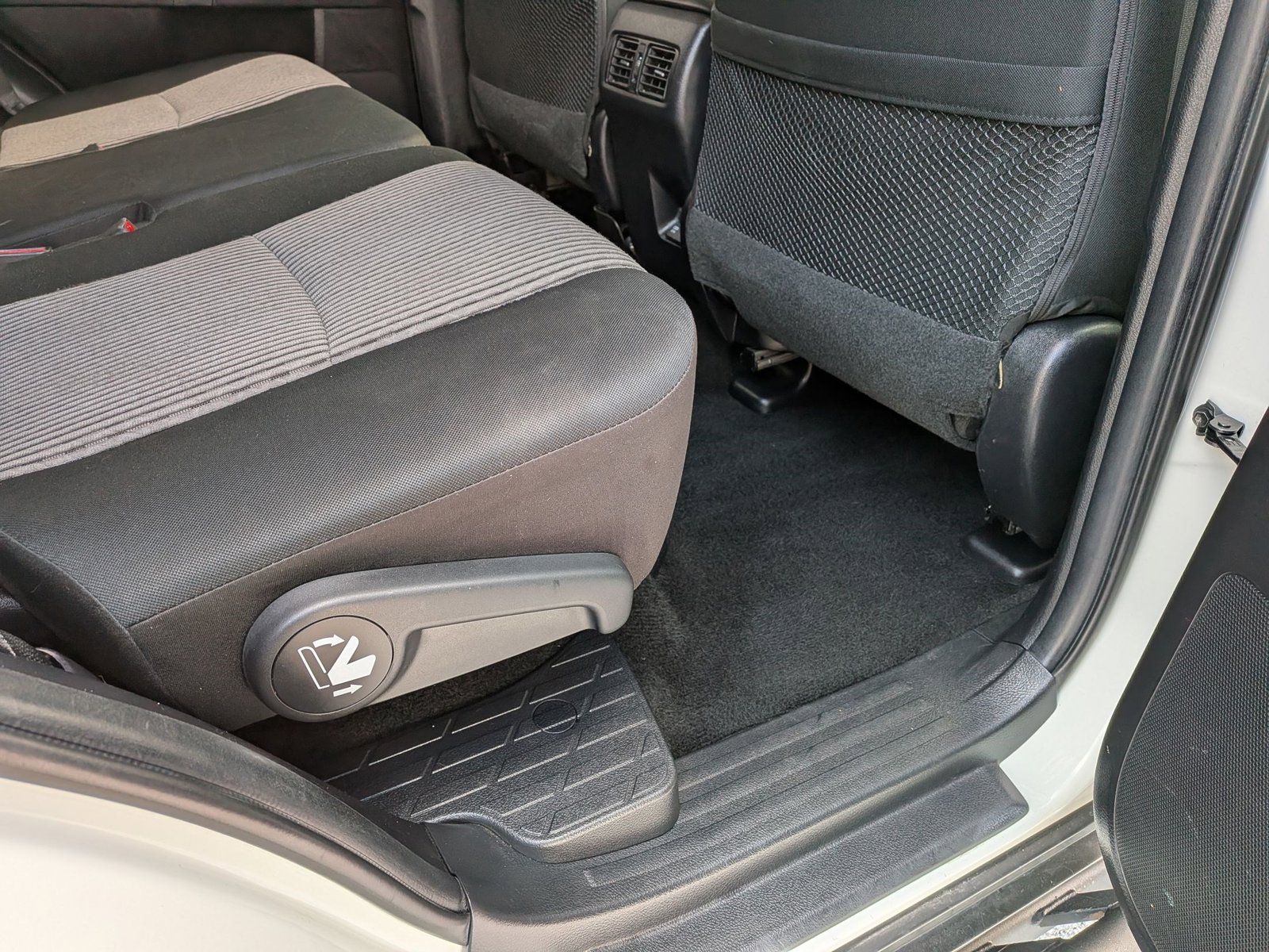 2022 TOYOTA 4RUNNER - Image 17