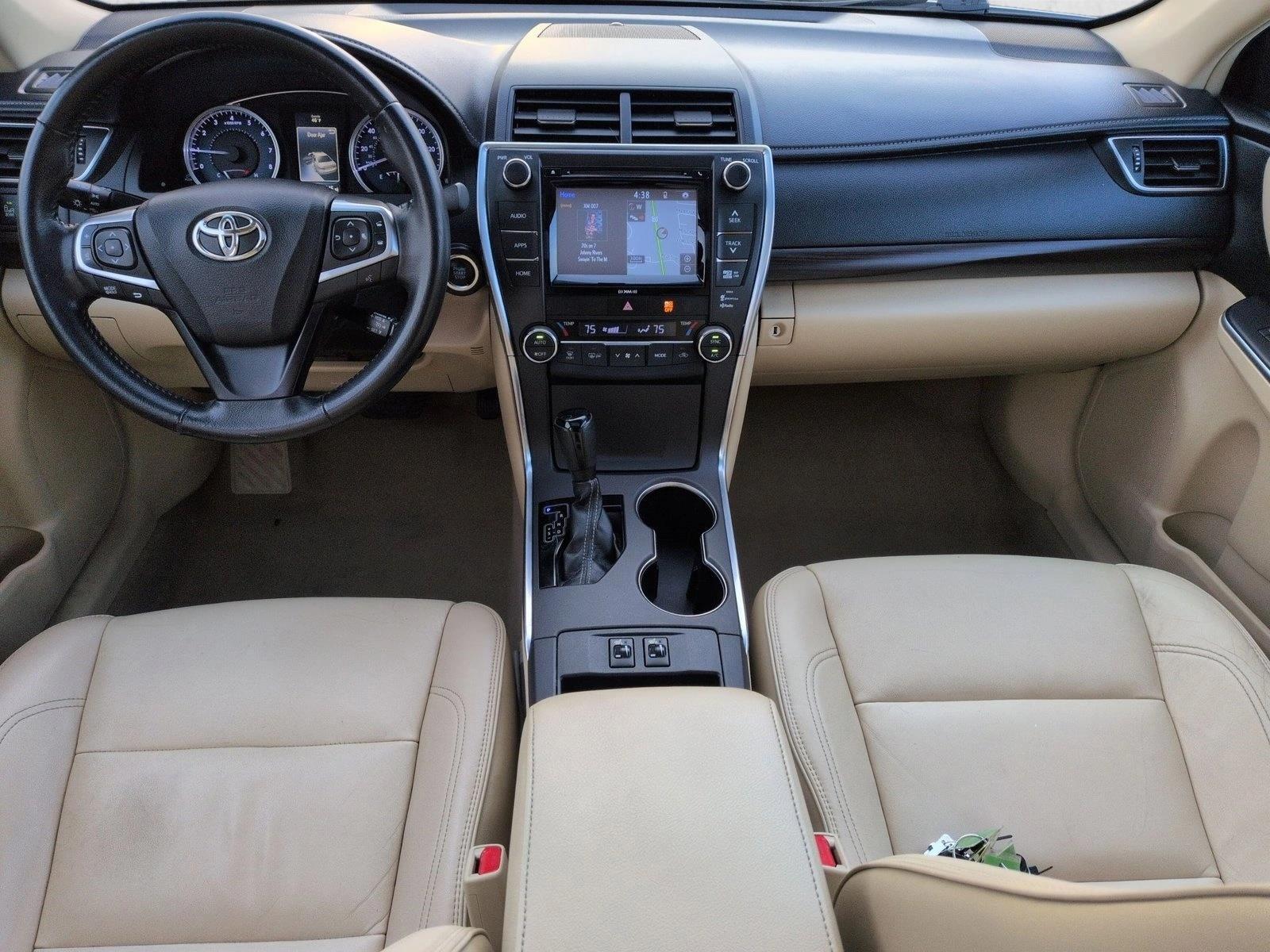 2016 TOYOTA CAMRY - Image 19