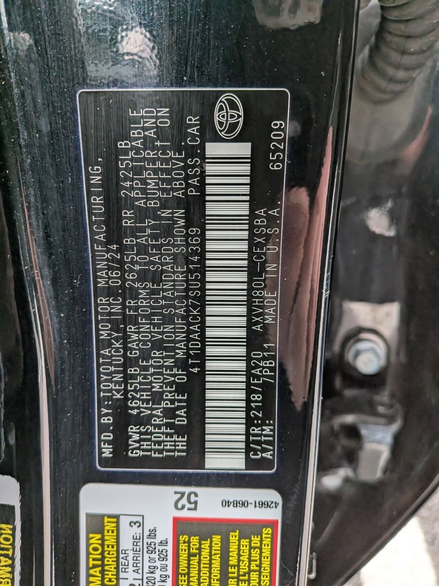 2025 TOYOTA CAMRY - Image 24