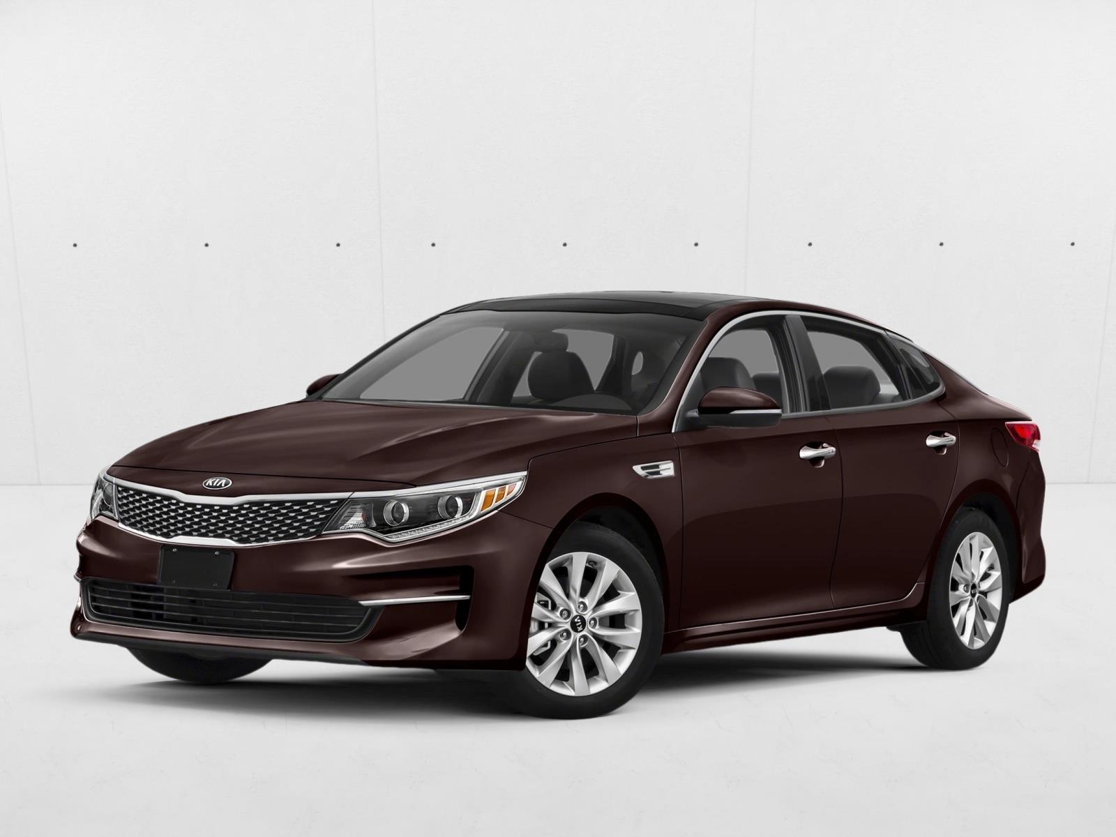 2017 Kia Optima LX's photo