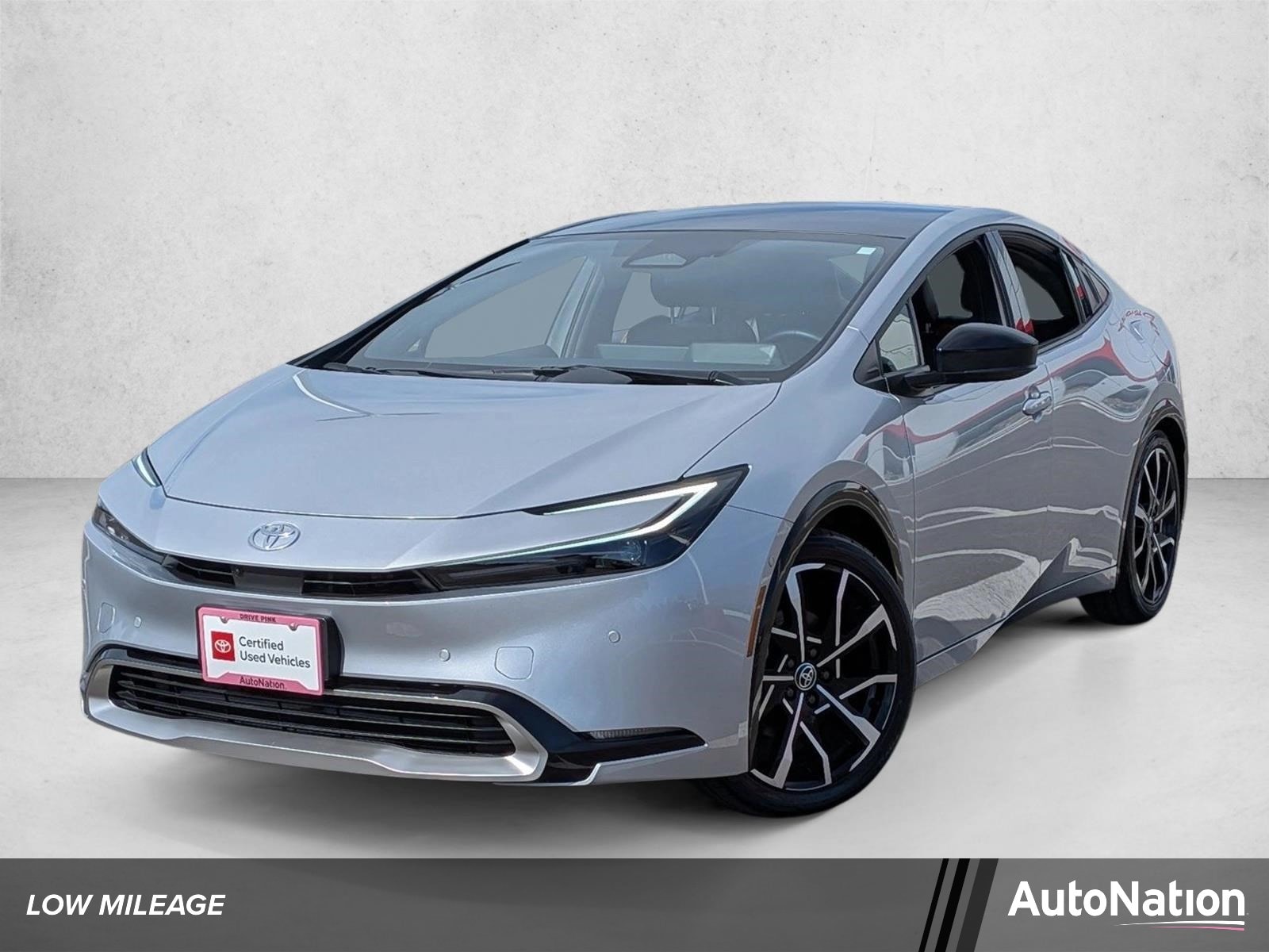 2026 Toyota Prius XSE Premium's photo