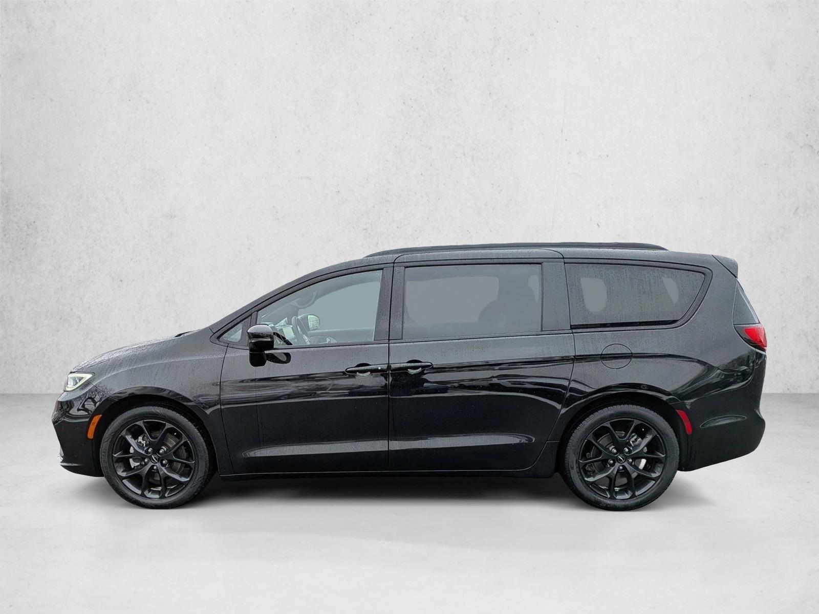 2025 CHRYSLER PACIFICA - Image 9