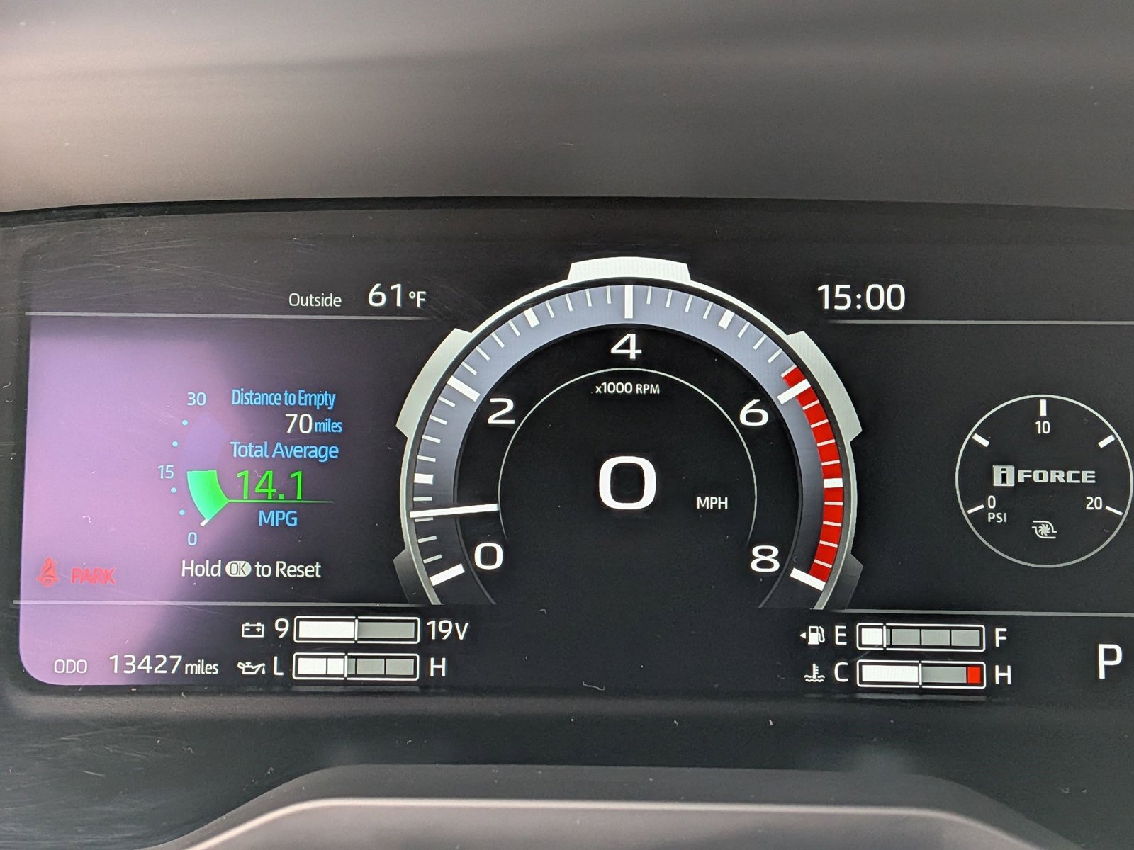 2024 TOYOTA TUNDRA - Image 11