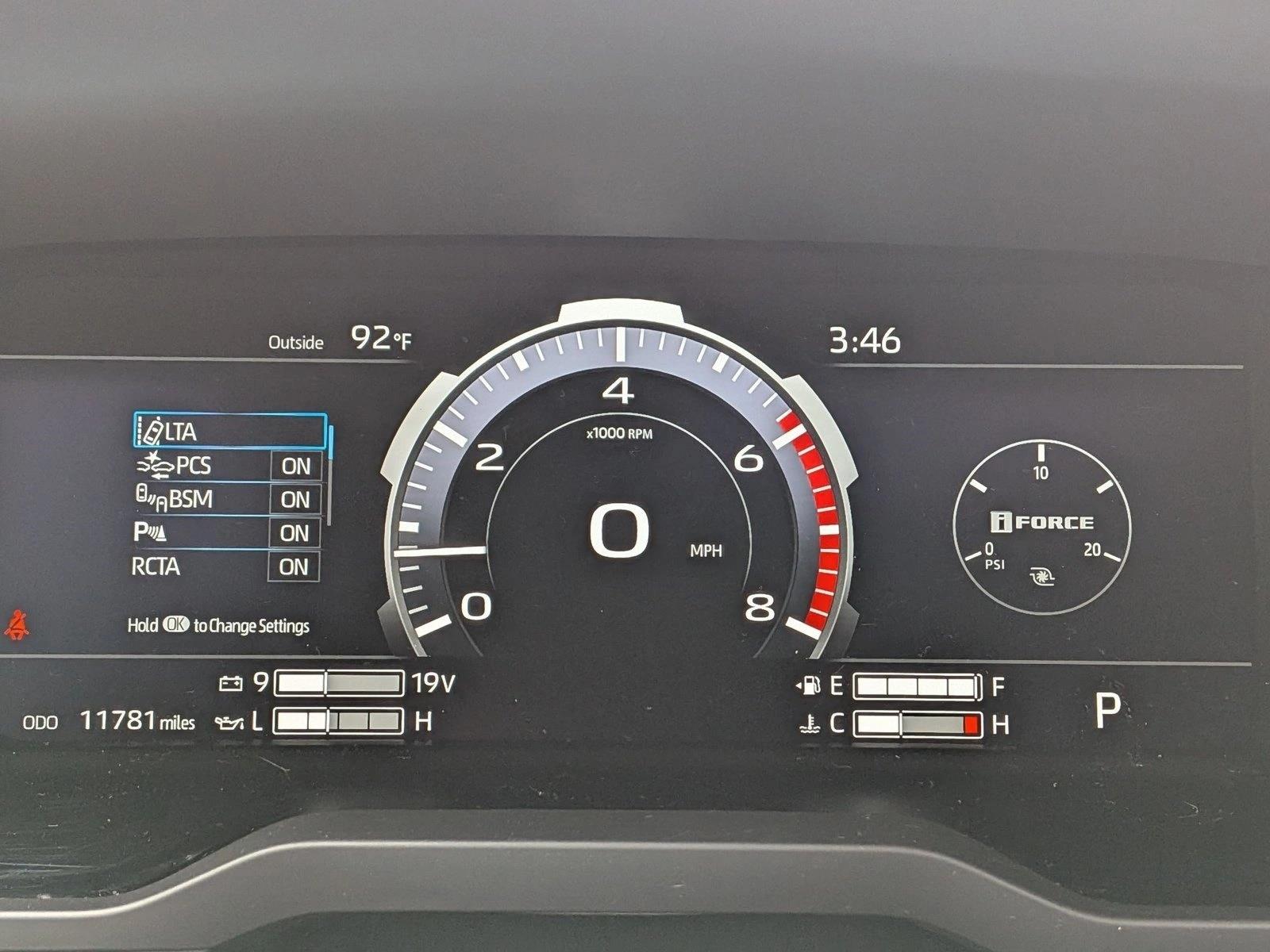 2026 Toyota Tundra Limited - Photo 11