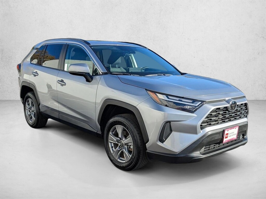 Used 2025 Toyota RAV4 Hybrid XLE SUV