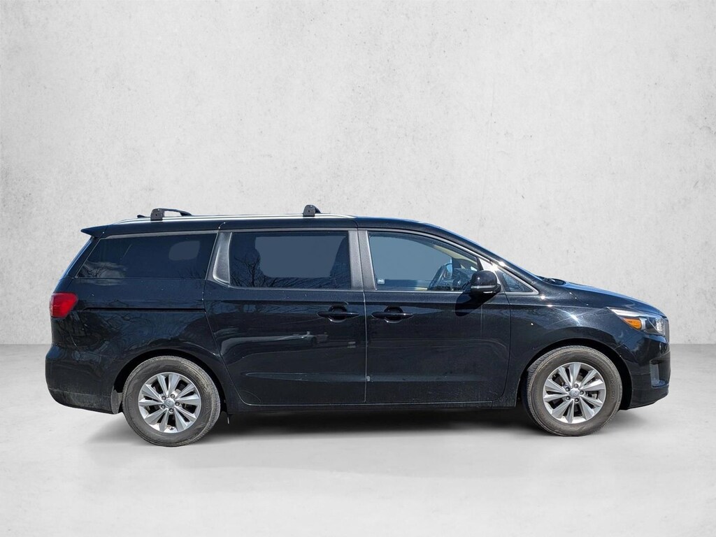 Used 2016 Kia Sedona LX FWD Van