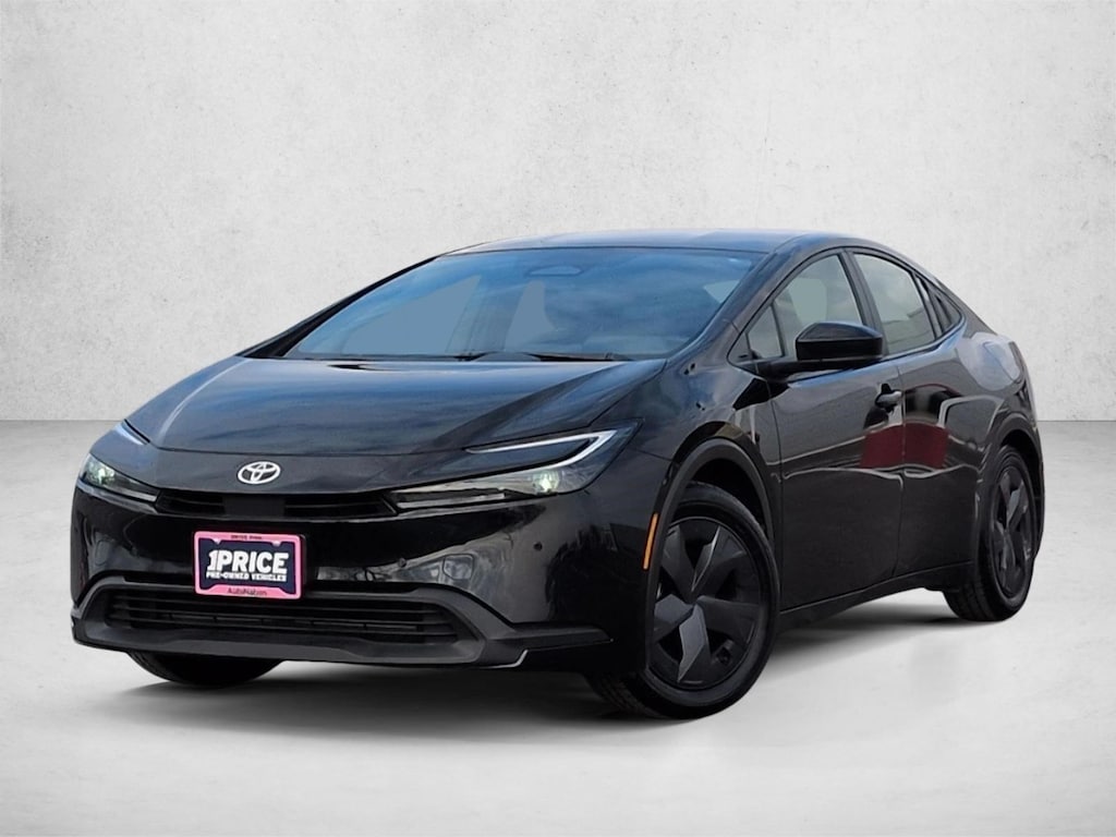 Used 2025 Toyota Prius LE Hatchback