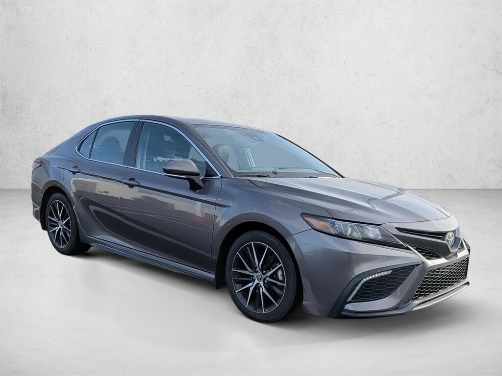 Used 2023 Toyota Camry SE Sedan