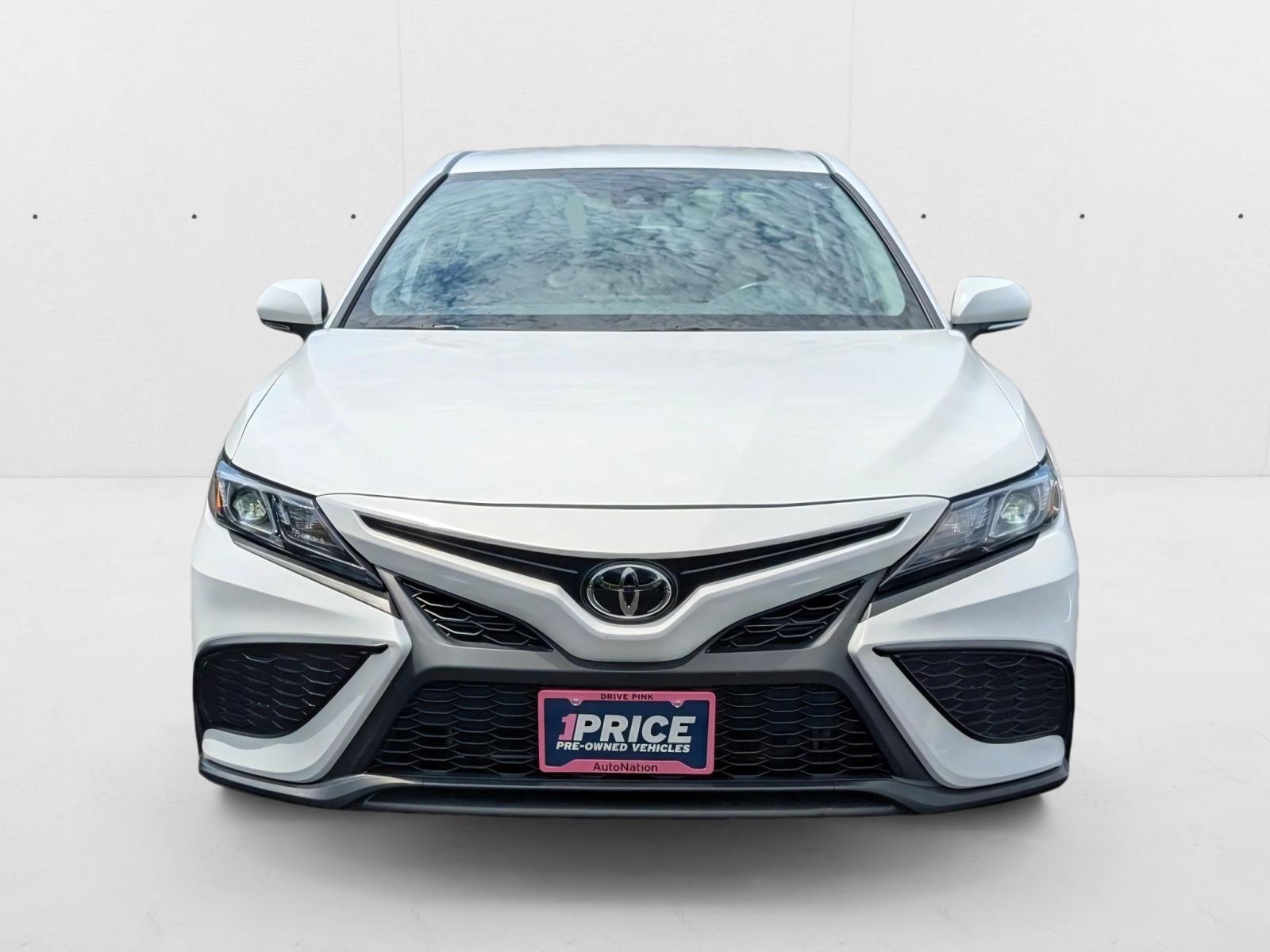 2024 Toyota Camry SE photo 2