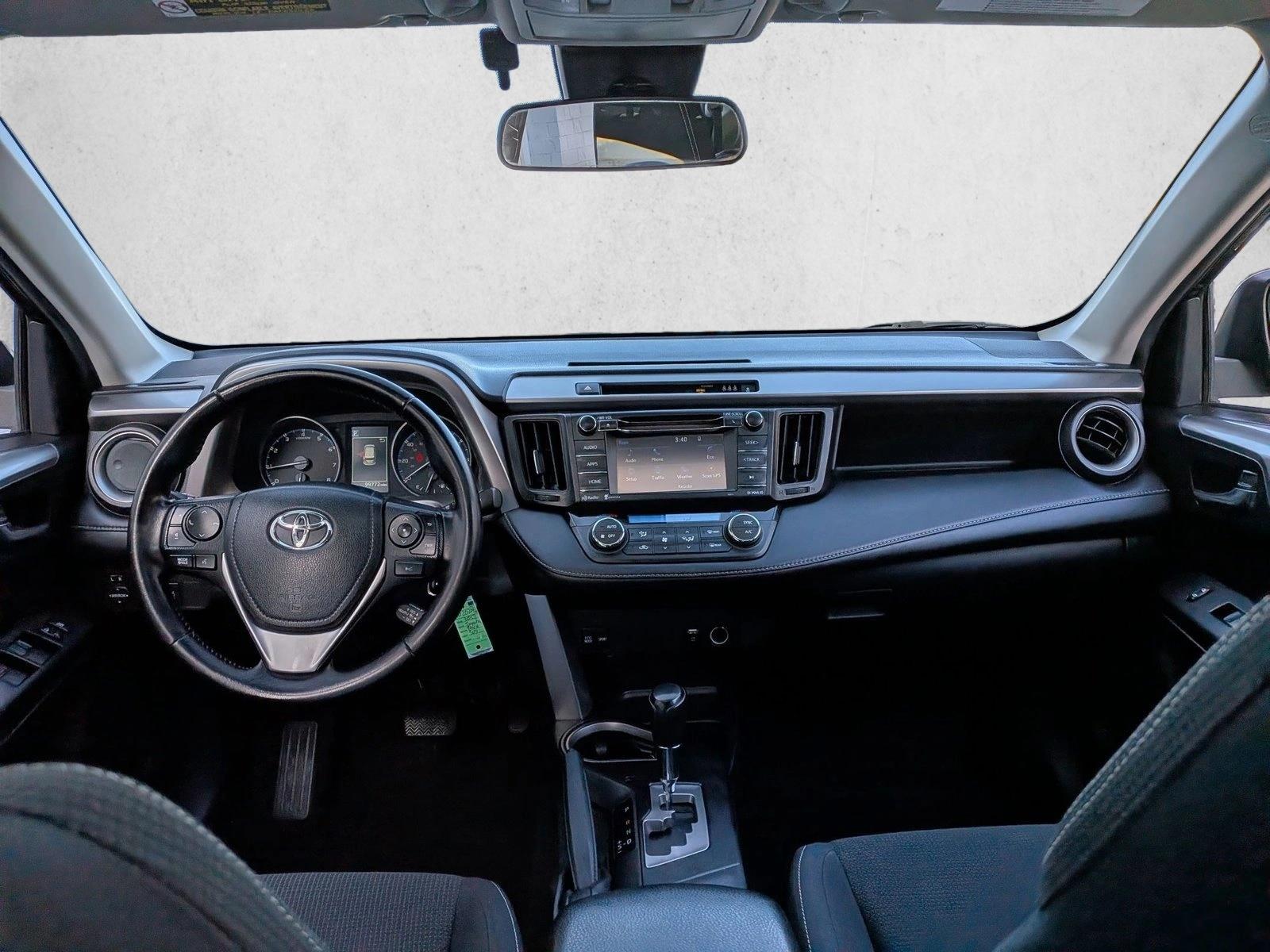 2017 TOYOTA RAV4 - Image 20