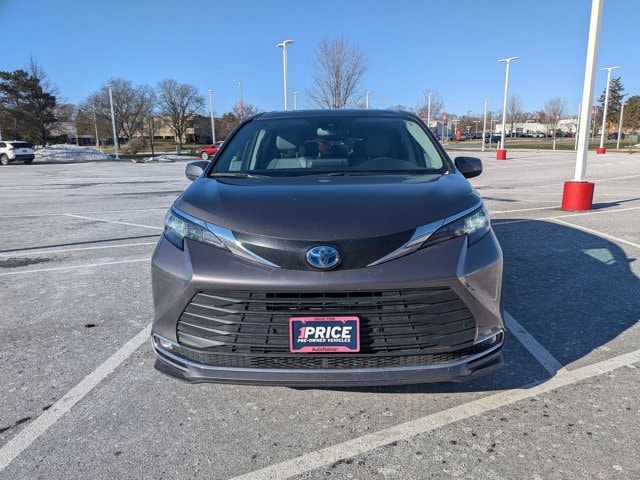 2024 TOYOTA SIENNA - Image 2