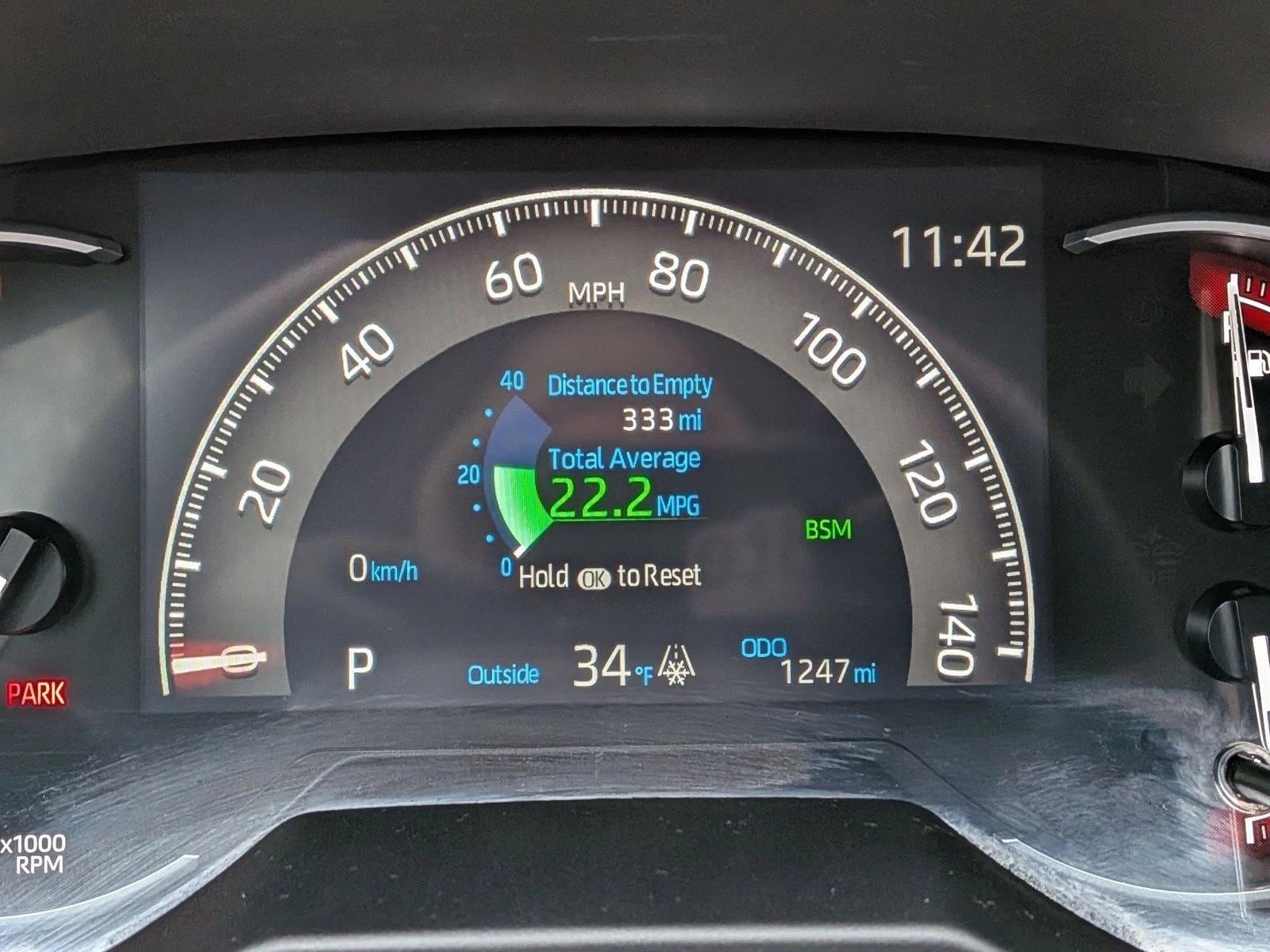 2025 TOYOTA RAV4 - Image 11