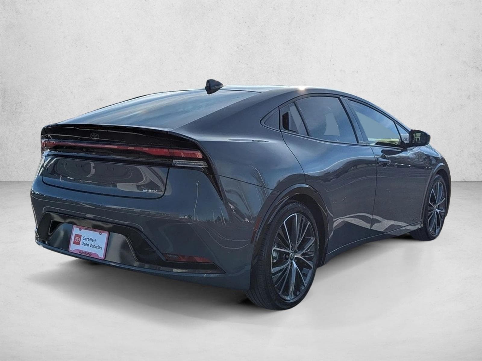 2025 TOYOTA PRIUS - Image 5