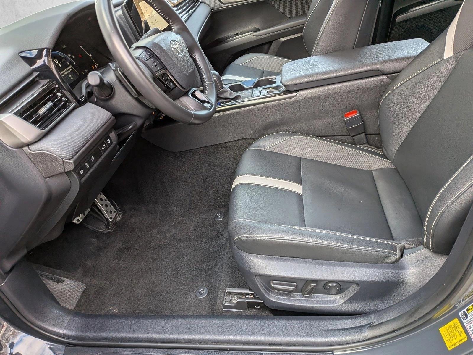 2025 TOYOTA CAMRY - Image 14