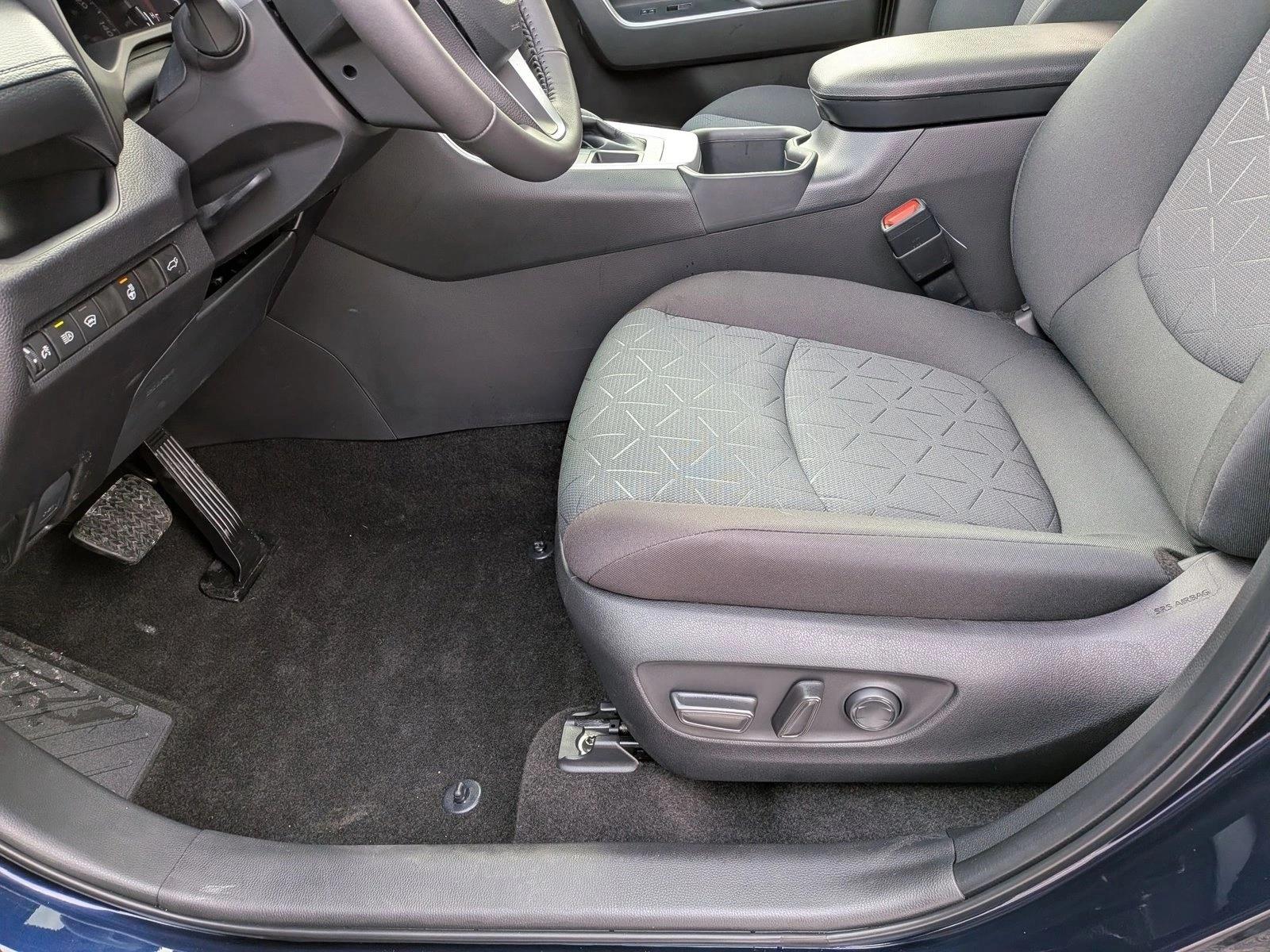 2025 TOYOTA RAV4 - Image 15