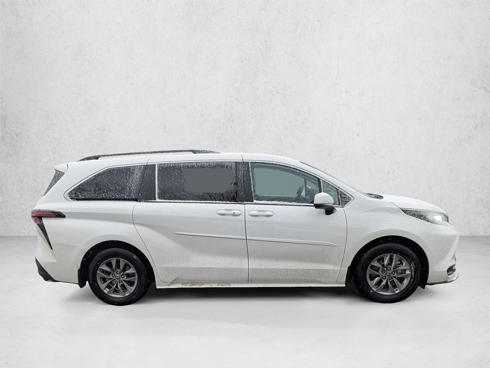 2022 TOYOTA SIENNA - Image 4