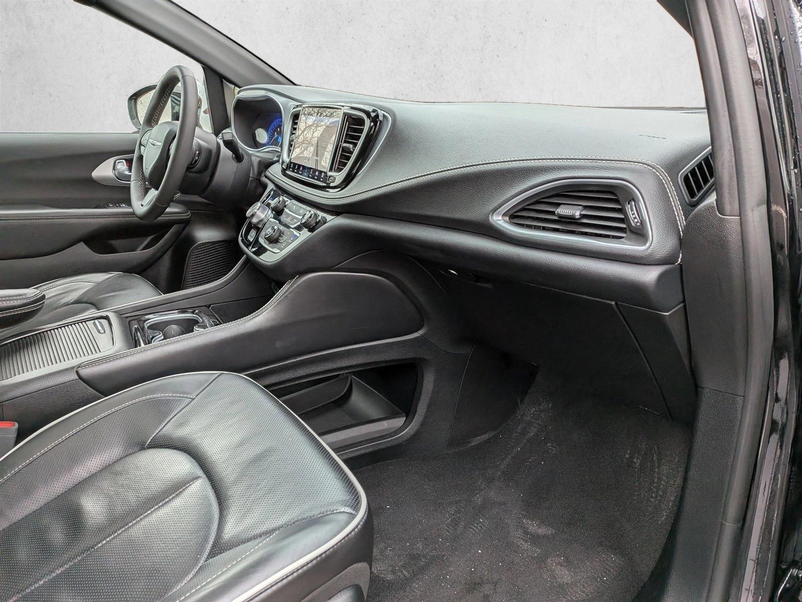 2025 CHRYSLER PACIFICA - Image 23