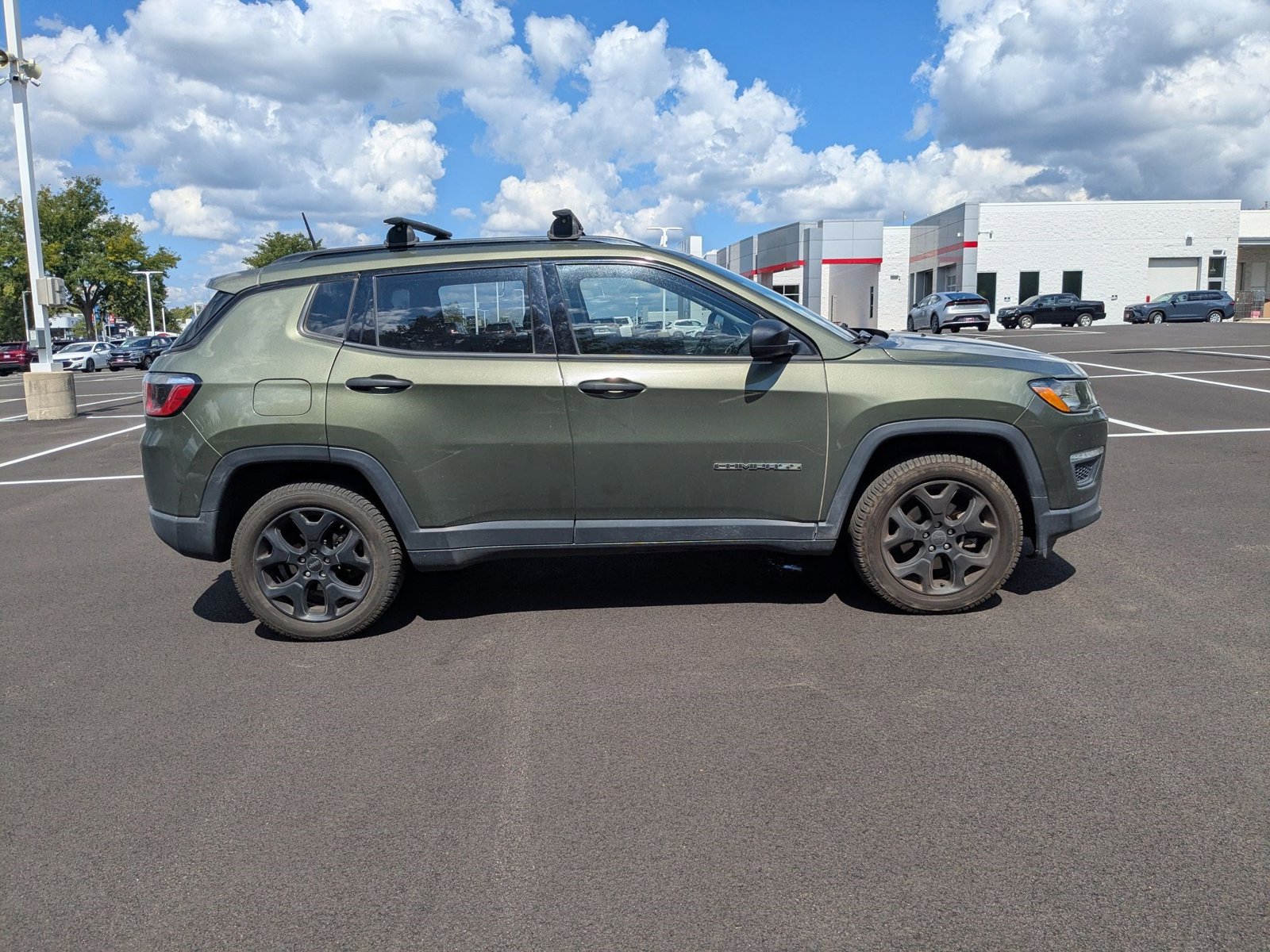 2018 Jeep Compass Sport photo 3