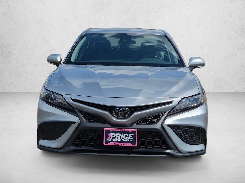 Used 2023 Toyota Camry SE Sedan