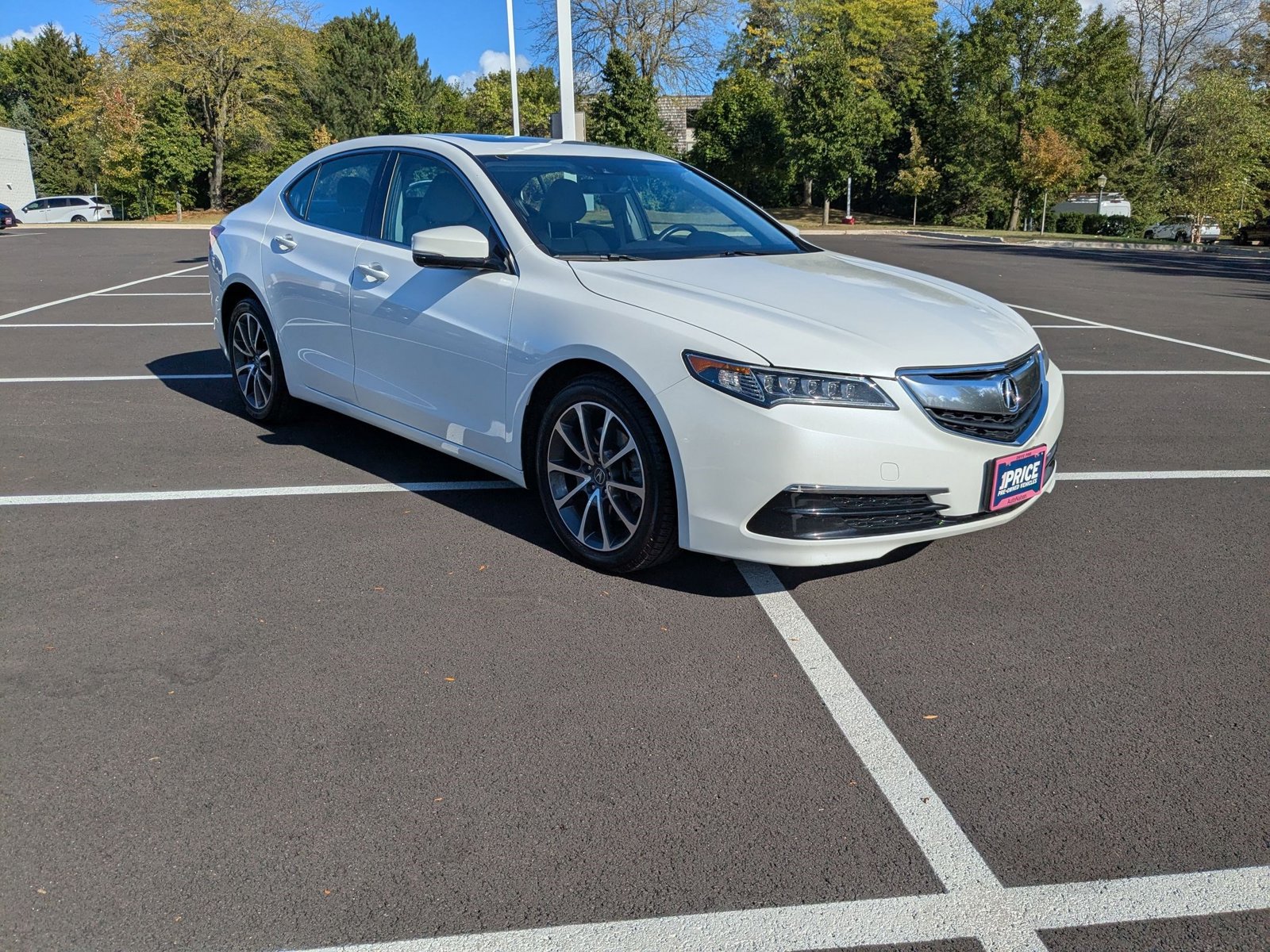 2017 Acura TLX Technology photo 3