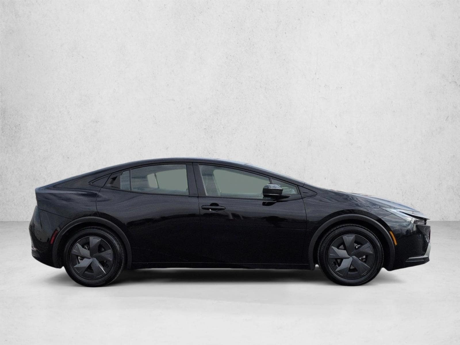 2025 TOYOTA PRIUS - Image 4