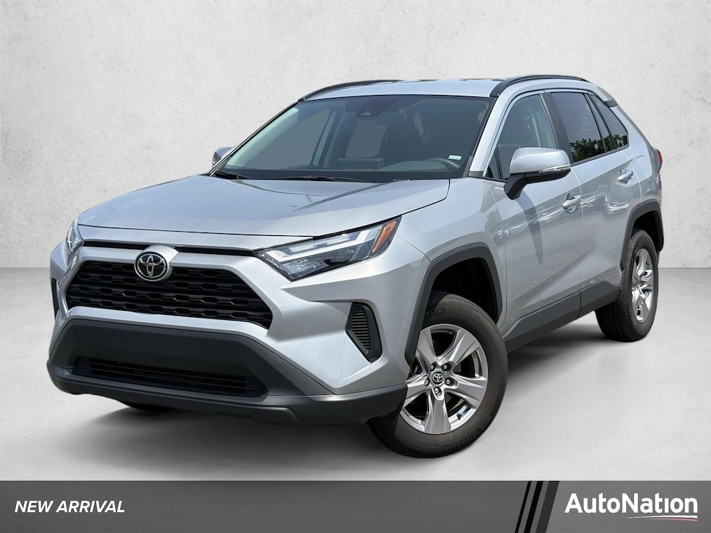 Used 2025 Toyota RAV4 XLE SUV