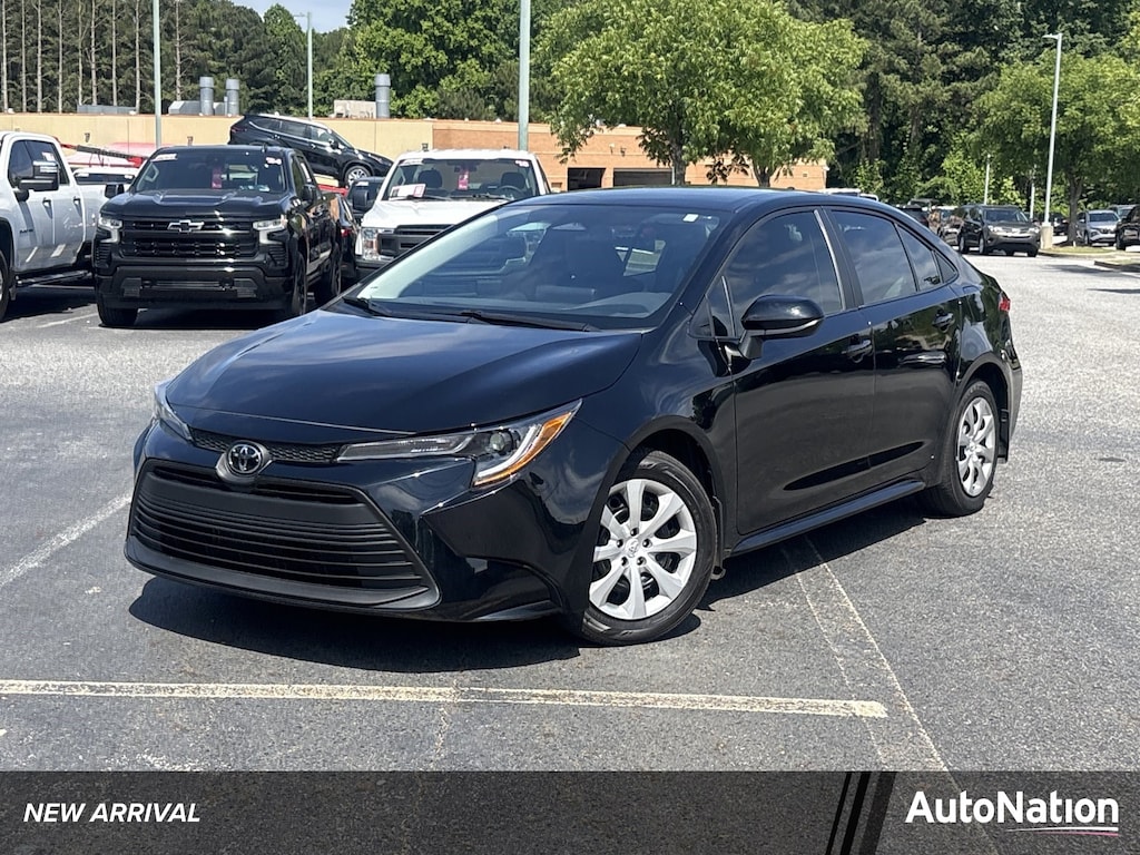 Used 2025 Toyota Corolla LE Sedan