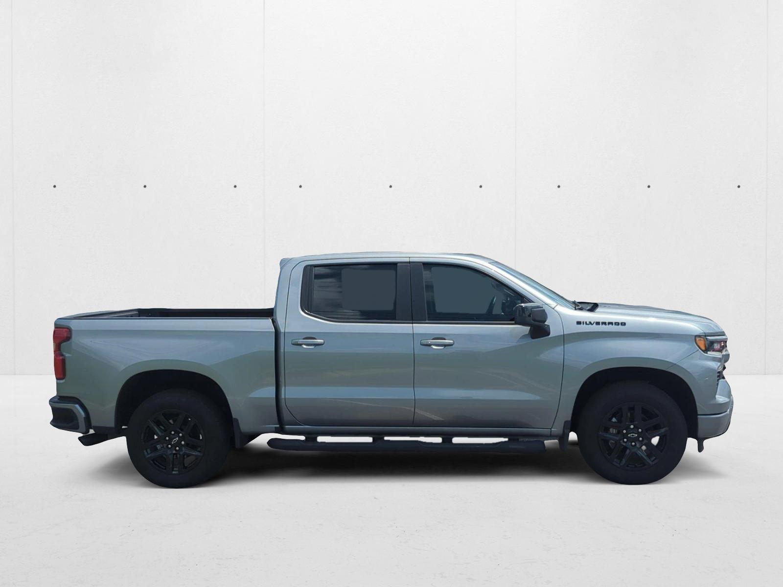 2024 Chevrolet Silverado 1500 RST photo 4
