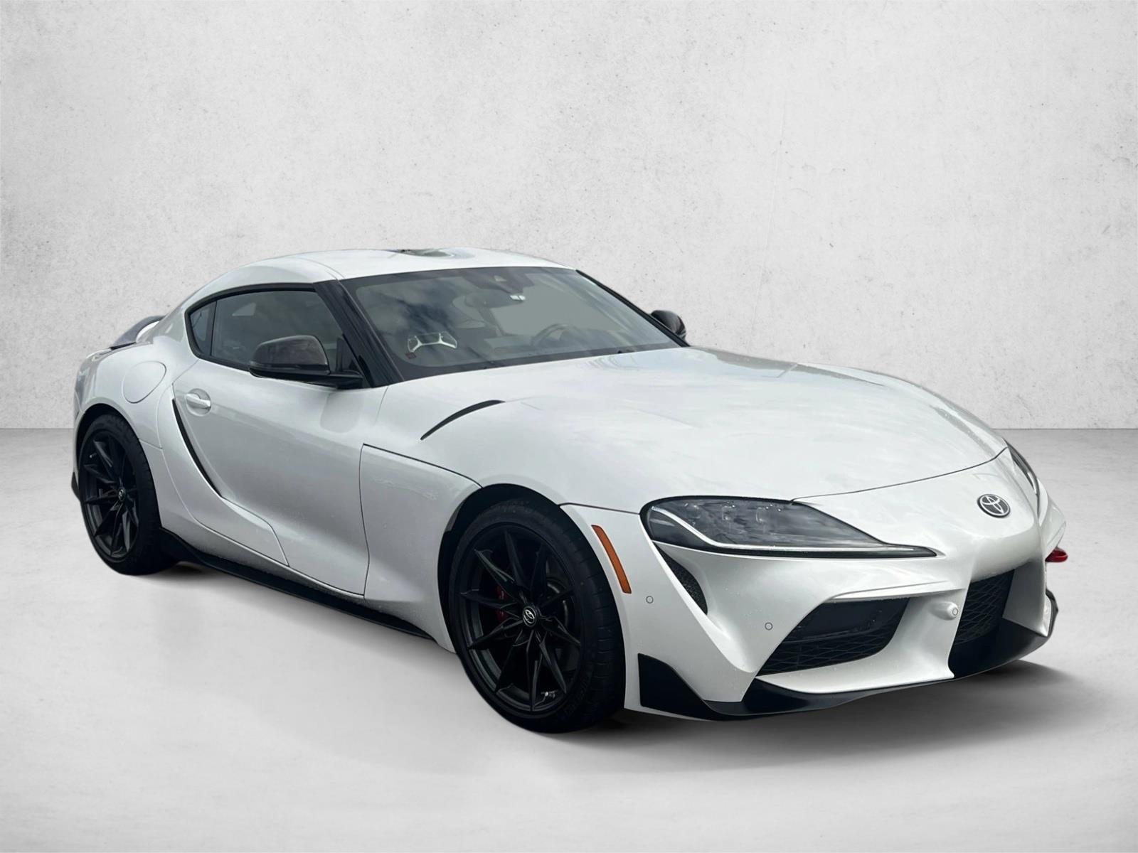 2024 Toyota Supra 3.0 Premium photo 3