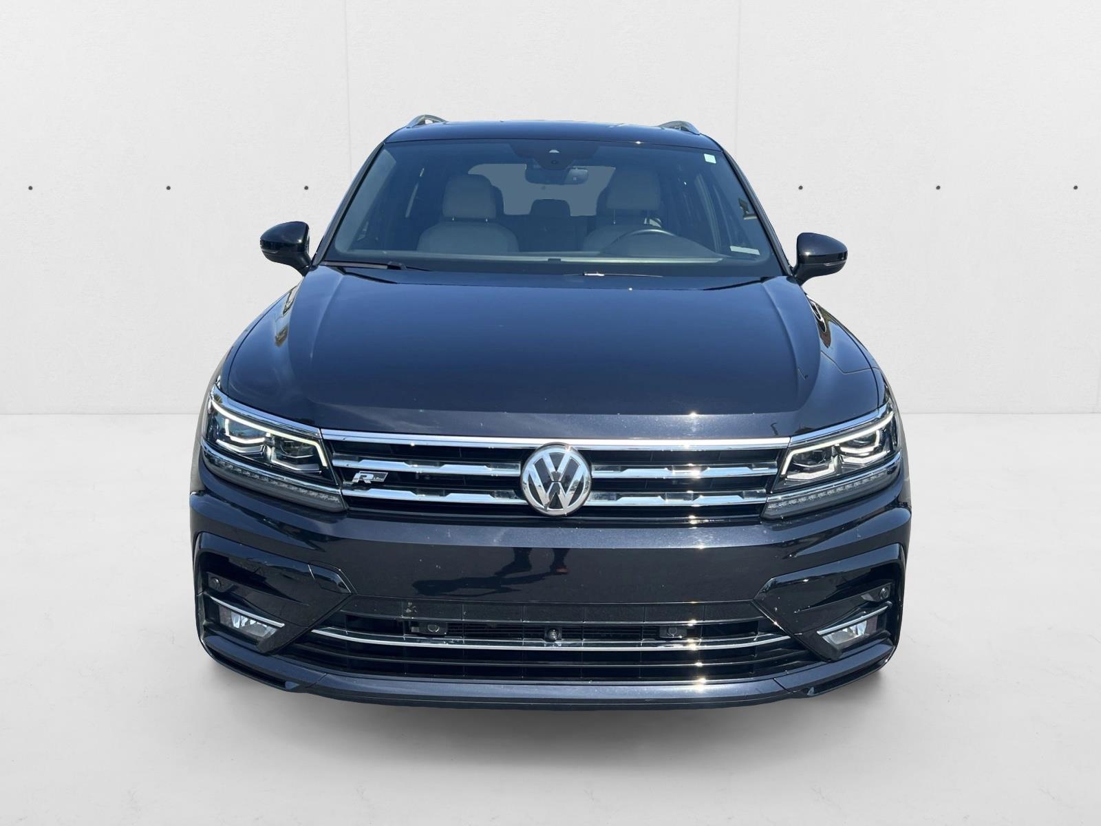 2020 Volkswagen Tiguan SEL Premium R-Line photo 2