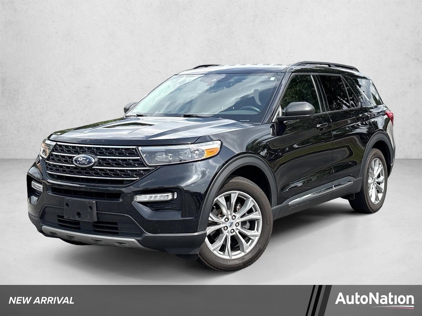 2024 Ford Explorer XLT RWD's photo