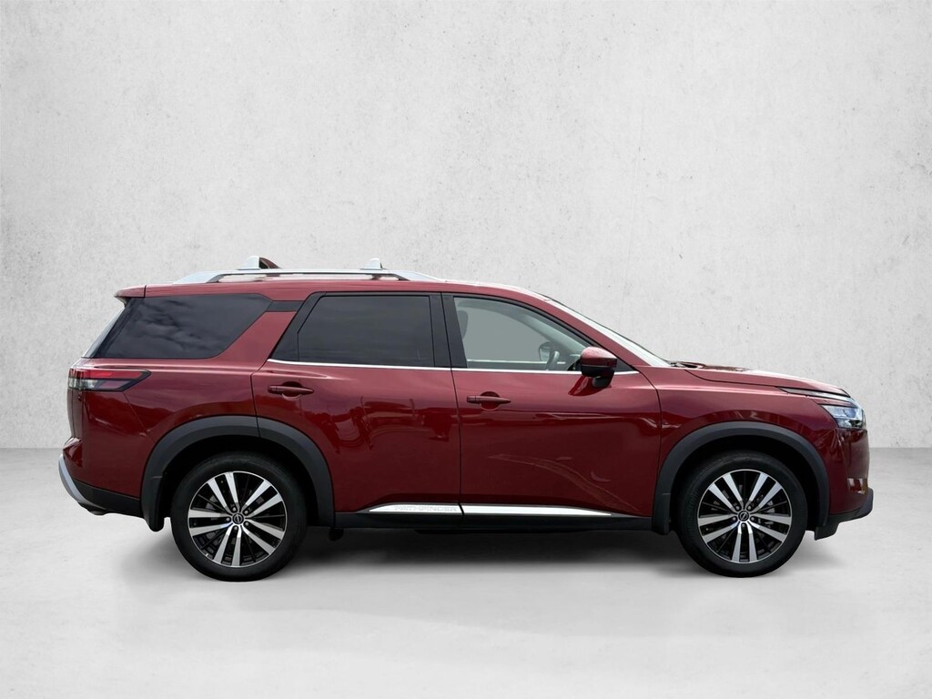 Used 2024 Nissan Pathfinder Platinum SUV