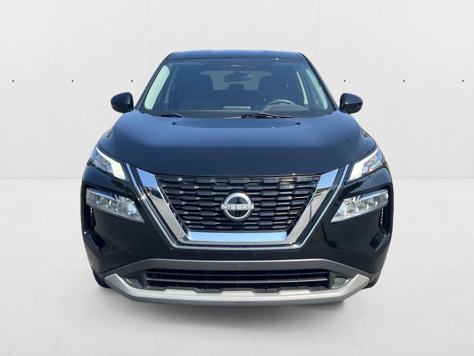 2023 Nissan Rogue SV photo 2