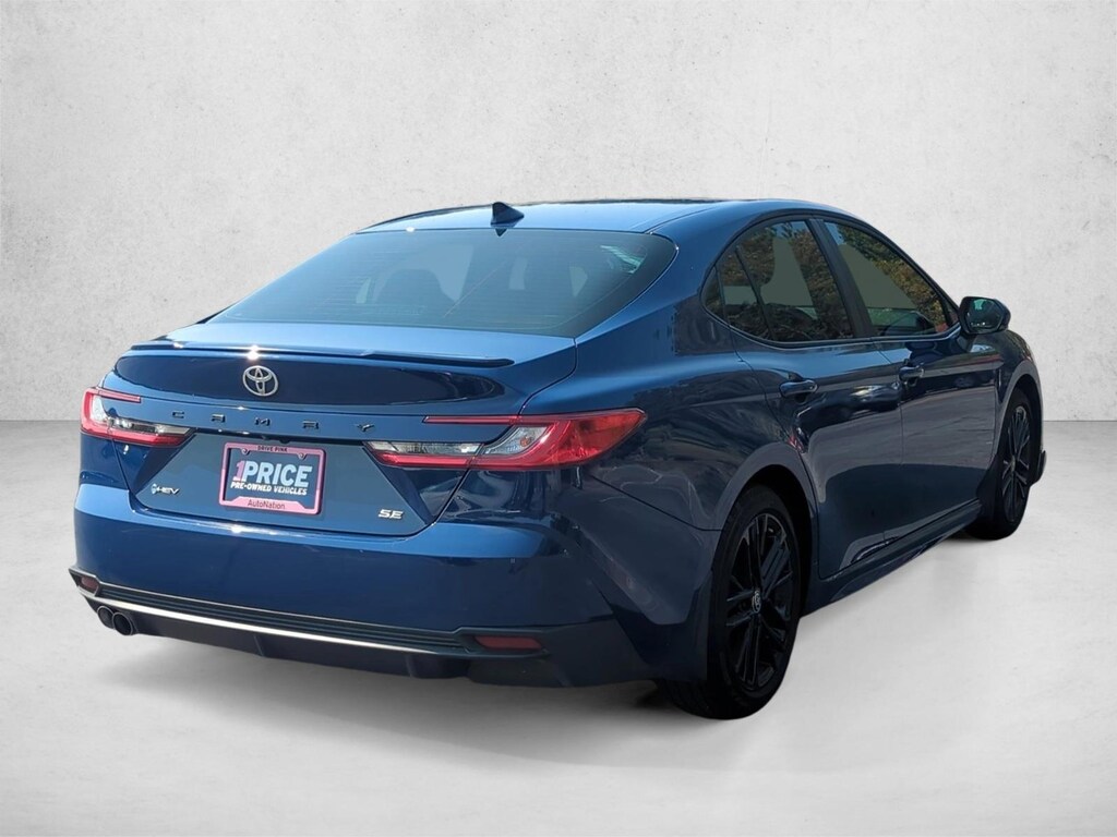 Used 2025 Toyota Camry SE Sedan