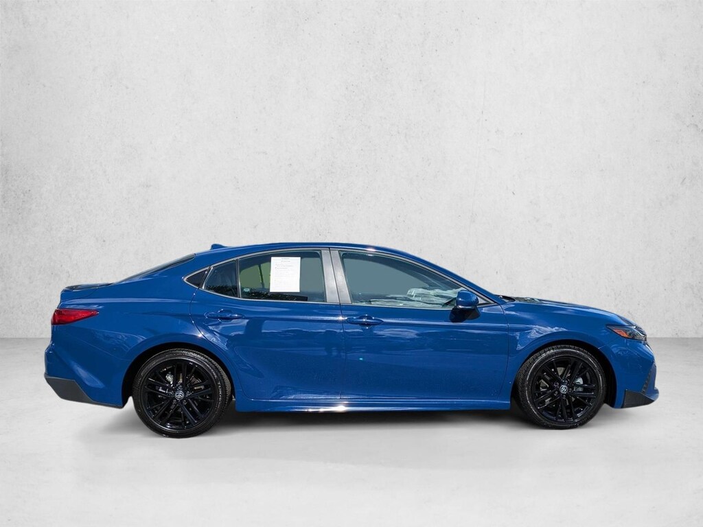 Used 2025 Toyota Camry SE Sedan