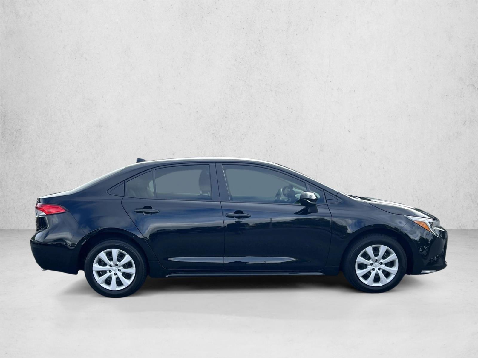 2024 Toyota Corolla Hybrid LE photo 4