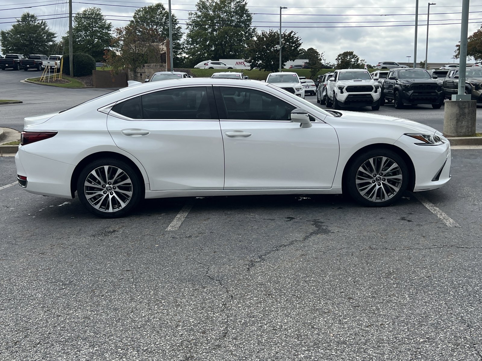 2021 Lexus ES 250 photo 4