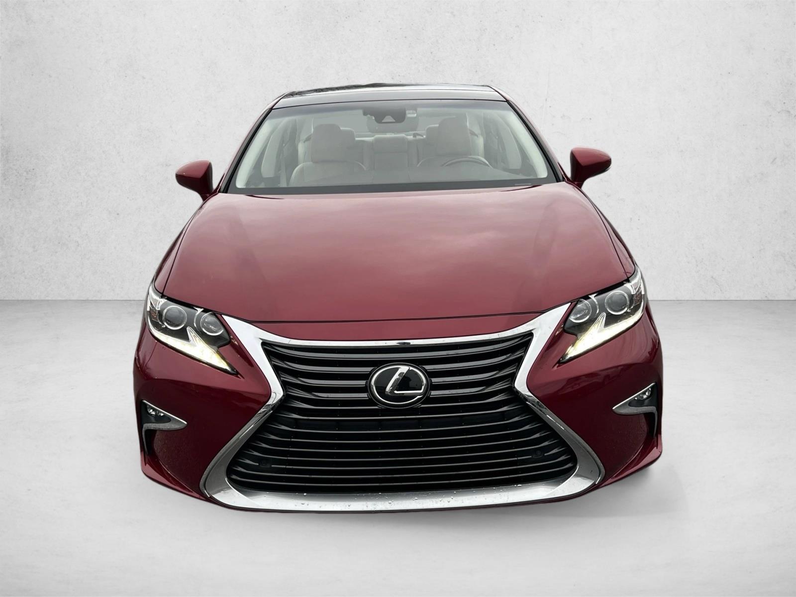 2017 Lexus ES 350 photo 2
