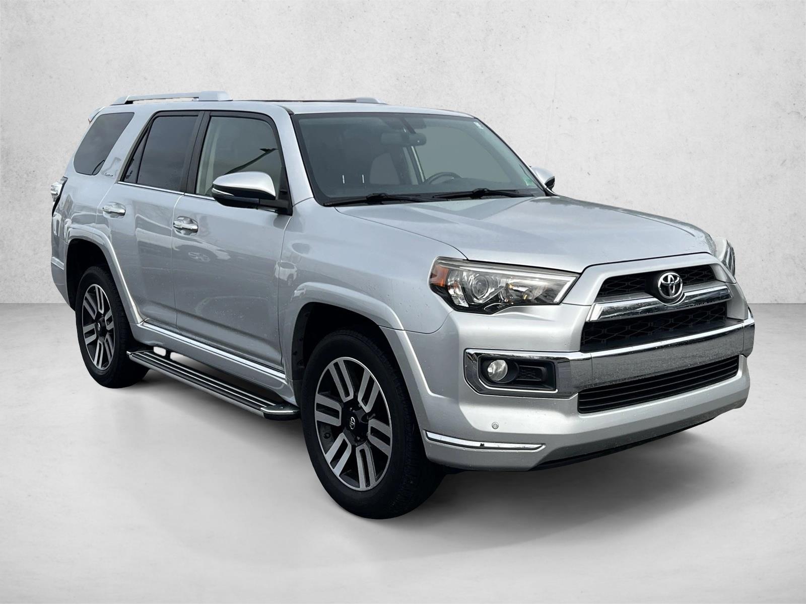 2015 Toyota 4Runner Limited photo 3
