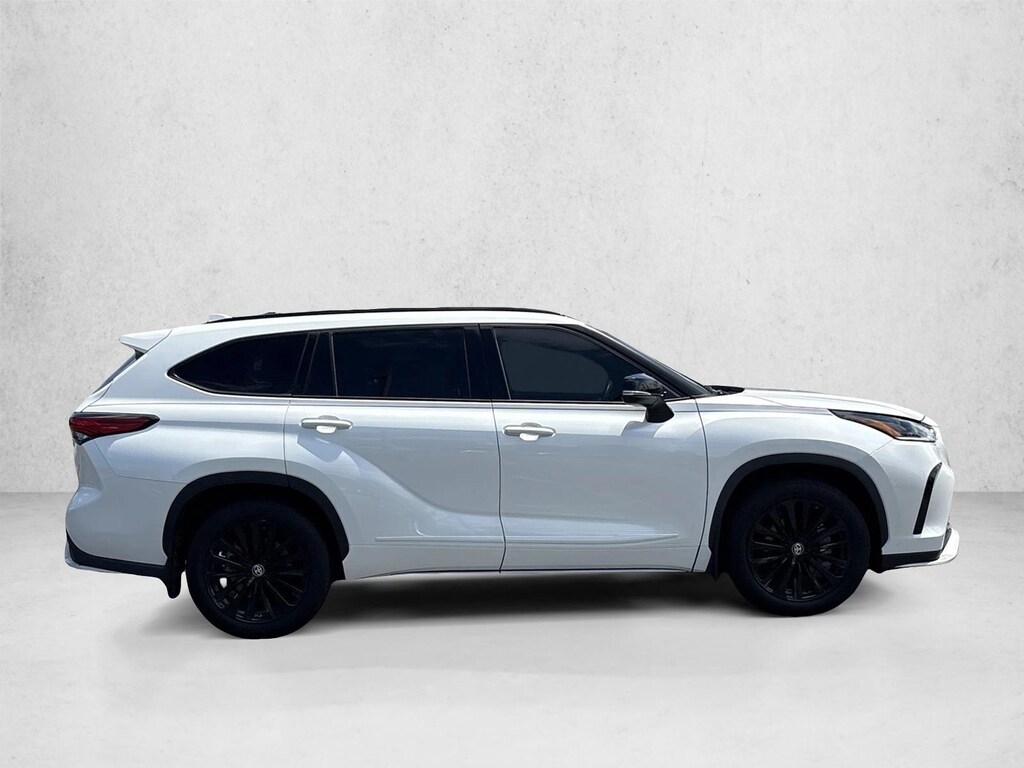 Used 2023 Toyota Highlander XSE SUV