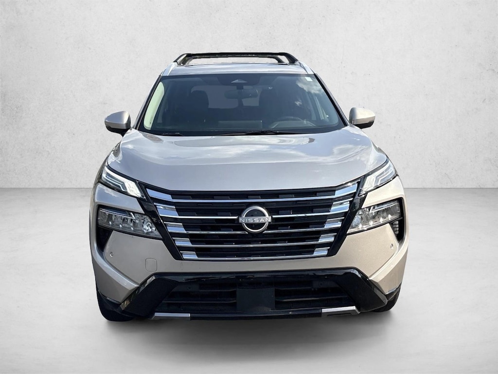 Used 2025 Nissan Rogue Platinum SUV