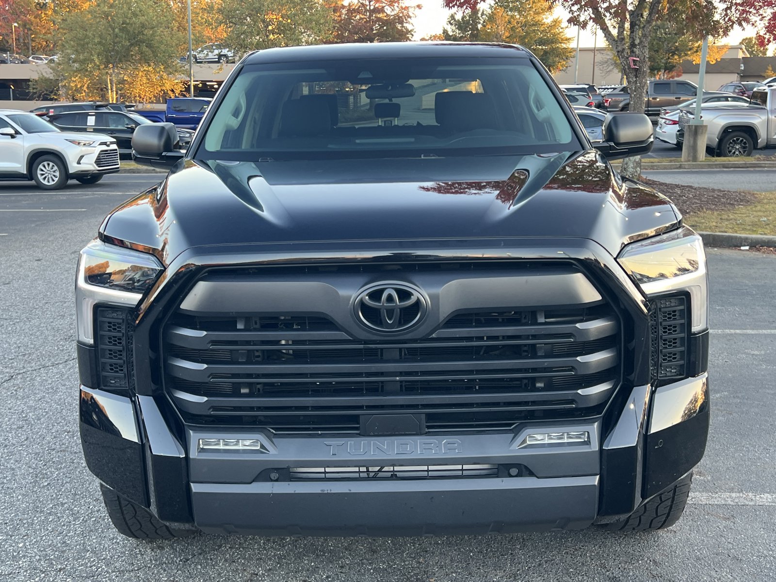 2023 Toyota Tundra SR5 CrewMax photo 2