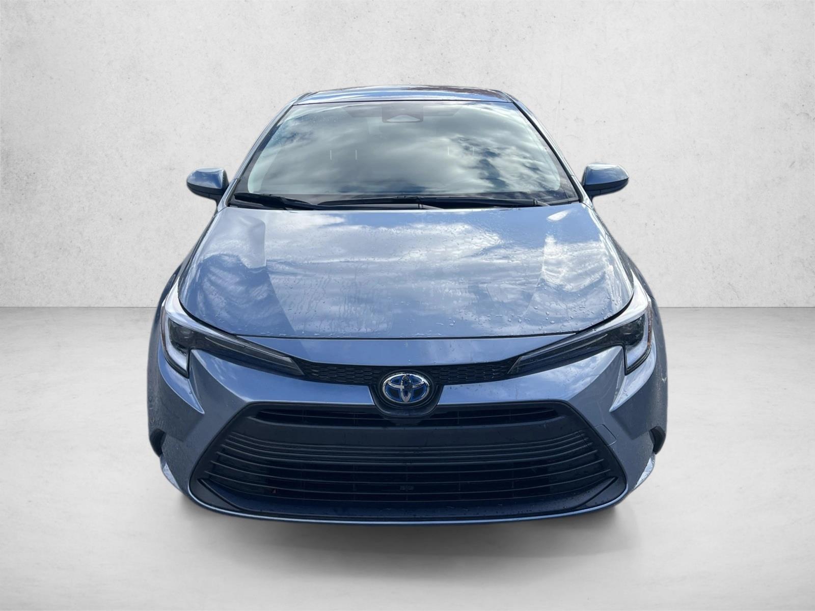 2024 Toyota Corolla Hybrid LE photo 2