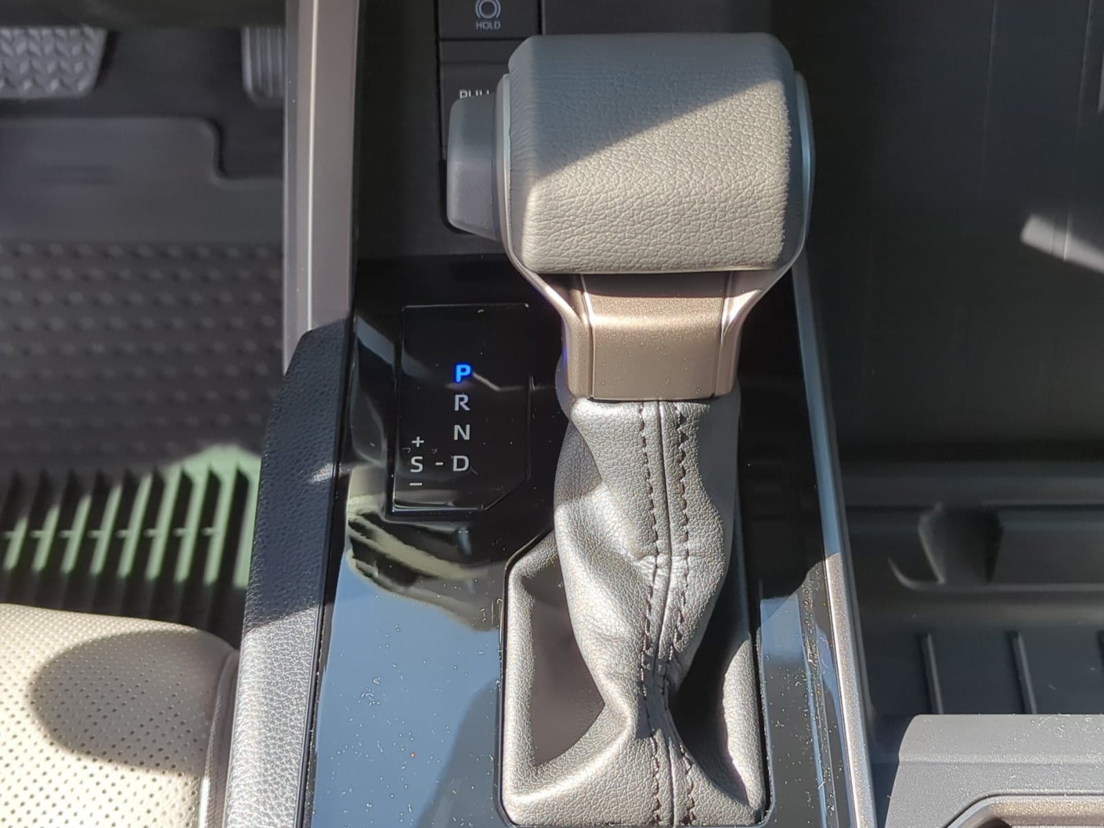2024 Toyota Tundra SR5 - Photo 16