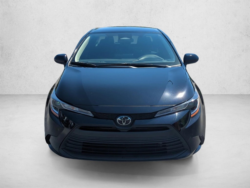 Certified 2025 Toyota Corolla LE Sedan